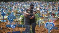 WHO menyarankan negara-negara di kawasan Benua Amerika untuk tidak mengurangi pembatasan guna menekan laju penyebaran yang lebih luas lagi.