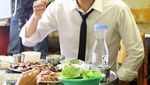 Ji Chang Wook, Si Tampan Pemeran Backstreet Rookie Saat Kulineran