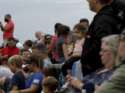 Melihat Persiapan AS Kirim Astronaut yang Harus Tertunda