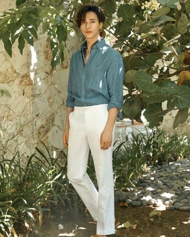 Pria paling tampan di negara kita. Tidak ada selebriti pria yang lebih tampan darinya. Dia berada di levelnya sendiri, komentar netizen lain di media sosial. Foto: Dok. OLZEN