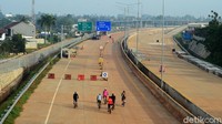 Jalan Tol Serpong-Cinere memiliki total panjang 10,14 km yang terdiri dari dua seksi yakni Seksi 1 Serpong-Ciputat (6,59 km) dan Seksi 2 Ciputat-Cinere (3,55 km).