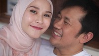 Zaskia bahkan sampai nangis-nangis karena merasa dirinya tak siap untuk hamil lagi. Dok. Instagram/zaskiadyamecca