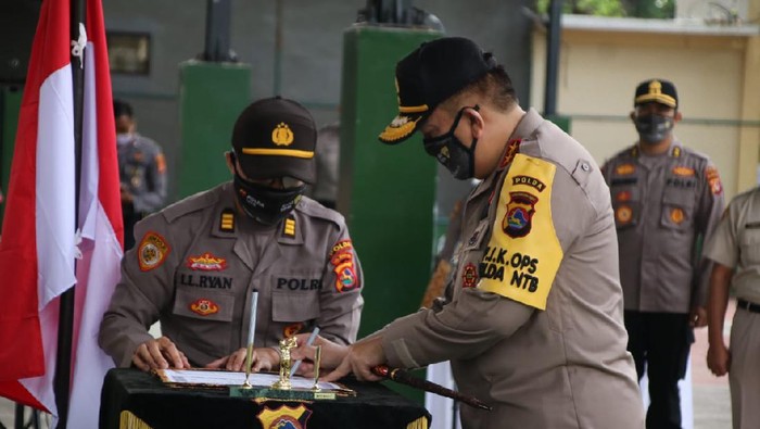 Kapolda NTB Irjen M Iqbal dalam sertijab Karo SDM Polda NTB, Dirreskrimsus Polda NTB, dan Polres Lombok Tengah (dok. Istimewa)