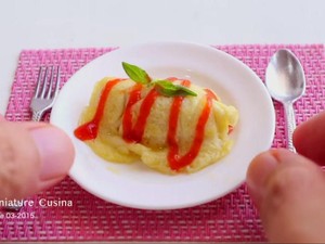 Keren! YouTuber Ini Bikin Masakan Miniatur yang Super Detail