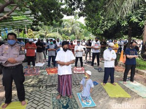 Sejumlah Masjid di Bekasi Kembali Gelar Salat Jumat, Warga: Alhamdulillah