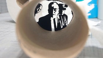 Hati-hati Shawshank mengawasimu di kamar mandi.