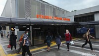 Begini penampakan terkini Stasiun Tanah Abang, Jakarta, dengan wajah baru.