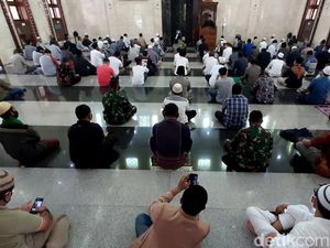 Kemenag Kabupaten Bandung Bolehkan Masjid Kecil Gelar Salat Jumat 2 Gelombang