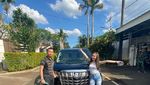 Kulineran Elina Joerg, Aktris yang Dapat THR Mobil dari Pacarnya
