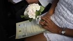 Pengantin di Brasil Nikah di Dalam Mobil Gegara Corona