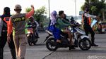 Aksi Penyekatan juga Dilakukan di Perbatasan Utara Jakarta