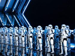 Biar Zoom Tambah Seru, Ini Kumpulan Ide Background Lucu