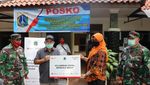 Bantuan Paket Sembako untuk Warga Terdampak COVID-19