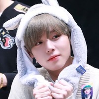 Park Jihoon adalah artis Korea yang dikenal sebagai idol KPop sekaligus aktor drama. Namanya melambung setelah mengikuti program Produce 101 dan berhasil masuk 11 besar sebagai grup Wanna One. Foto: Fansite