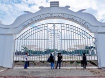 Keistimewaan Masjid Agung Banten, dari Arsitektur hingga Peninggalan Sejarahnya