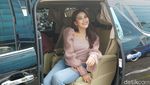 Senyum Ayu Ting Ting yang Masih Jomblo