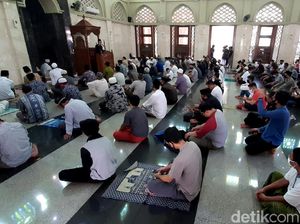 Fatwa MUI soal Salat Berjemaah dan Jumatan Jelang New Normal