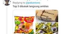 Lain dengan Pak Antono, netizen ini malah membagikan foto kue Lebaran yang paling laris manis. Bahkan saat baru dibuka bungkusnya langsung ludes tak bersisa.  Foto: twitter/istimewa