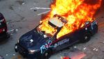 Deretan Mobil Polisi yang Dibakar Massa setelah Kematian George Floyd