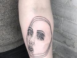 Antimainstream! Seni Tato Ini Bikin Mata Berilusi