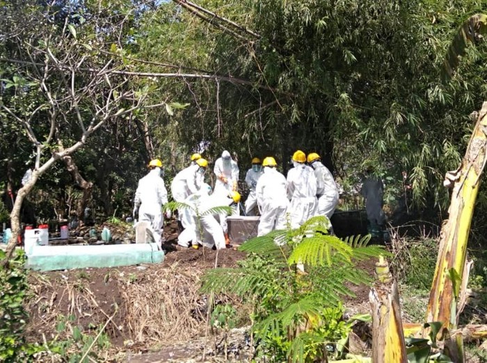 Seorang pasien dalam pengawasan (PDP) terkait Corona di Kabupaten Pasuruan meninggal. Pria berusia 52 tahun ini didiagnosa pneumonia dan positif HIV/AIDS.