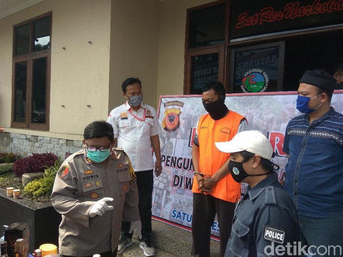 Polres bandung barat ungkap miras oplosan
