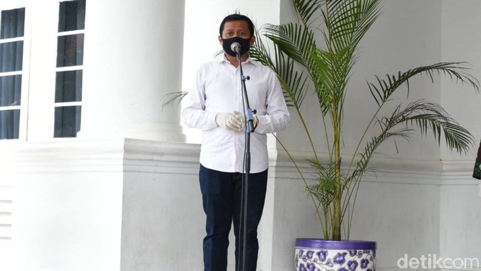Bupati Sumedang Dony Ahmad Munir