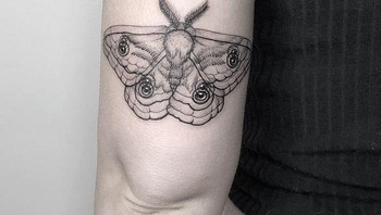 Namun Elizalde sendiri menyebut karyanya Blurry Effect (efek buram). (Foto: Instagram/yatzil_tatts)