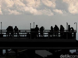 Warga Masih Abaikan Jaga Jarak di Tengah Pandemi Corona