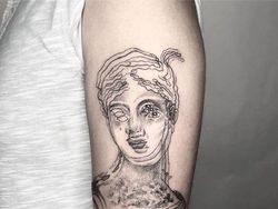 Antimainstream! Seni Tato Ini Bikin Mata Berilusi