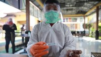 Hasil tes tersebut menunjukkan seluruh pegawai termasuk pimpinan negatif virus Corona (COVID-19).