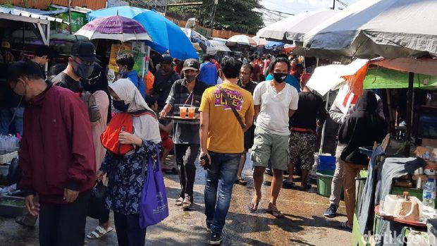 Suasana di Pasar Hewan Jatinegara Jakarta Timur