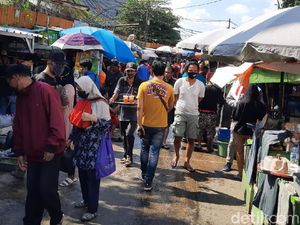 Sejumlah Pasar di Jakarta Abaikan Jaga Jarak, Satpol PP: Kita Disiplinkan
