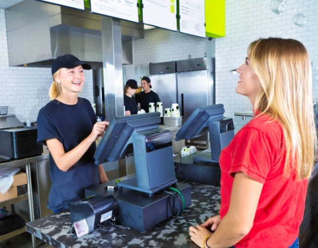5 Tips Pesan Makanan di Resto Fast Food Agar Hemat dan Dapat Menu Fresh