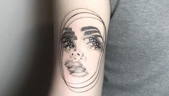 Banyak yang menyebut karyanya double vision (penglihatan ganda) (Foto: Instagram/yatzil_tatts)