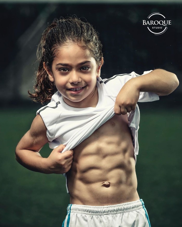 Arat Hosseini -