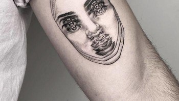 Namun akhirnya fokus terhadap seni pada tubuh manusia yang mendefinisikan dirinya. (Foto: Instagram/yatzil_tatts)