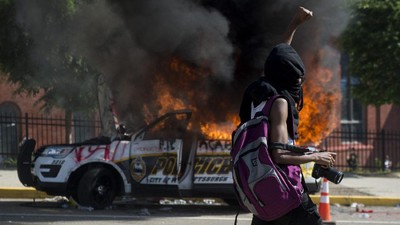Potret Demo Kematian George Floyd di Berbagai Tempat