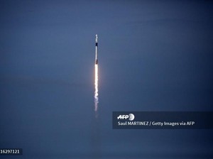 Disaksikan Presiden Trump, Misi Historis SpaceX-NASA Lepas Landas dari Florida