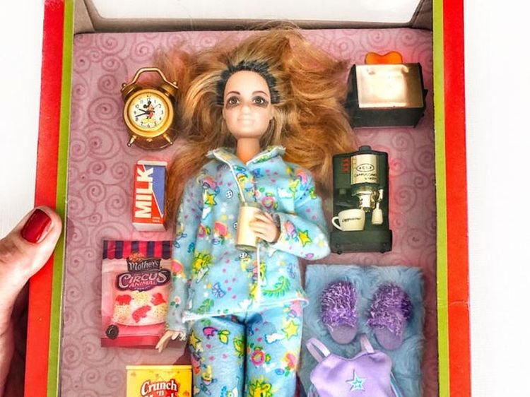 Kreasi Barbie Keren! Ada Tenaga Medis Sampai Tukang Meeting Zoom