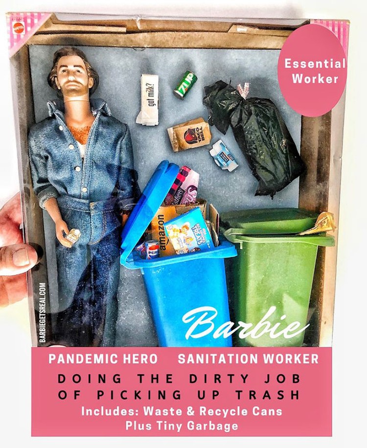 Kreasi Barbie Keren! Ada Tenaga Medis Sampai Si Tukang Meeting di Zoom Perubahan yang terjadi di dunia akibat pandemi COVID-19 digambarkan secara realistis oleh Tonya Ruiz dengan tema karantina. Jadinya seperti apa?