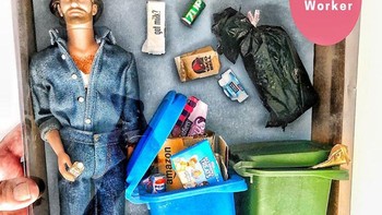 Salut untuk pekerja kebersihan yang selalu membuat lingkungan terjaga rapi dan sehat. Foto: Instagram @grandmagetsreal via Bored Panda