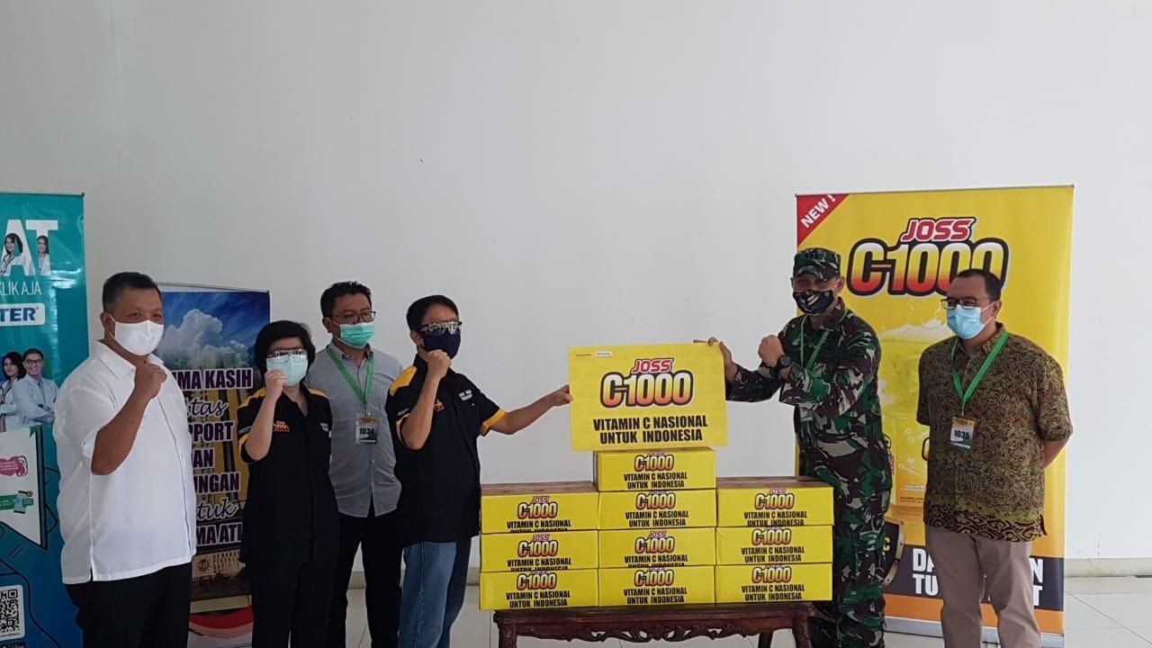 Hadapi New Normal Vitamin C Nasional Dibagikan Ke Masyarakat Hadapi New Normal Vitamin C Nasional Dibagikan Ke Masyarakat