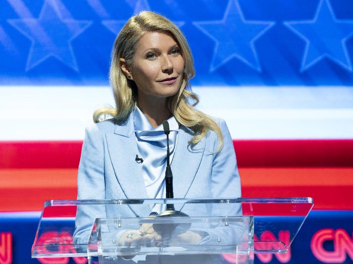 The Politician Season 2 THE POLITICIAN GWYNETH PALTROW as GEORGINA HOBART in episode 1 of THE POLITICIAN. Cr. NICOLE RIVELLI/NETFLIX 2020