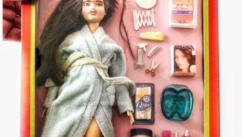 Hiyaaa, lama nggak ke salon jadinya begini deh. Mau nggak mau harus perawatan sendiri. Foto: Instagram @grandmagetsreal via Bored Panda