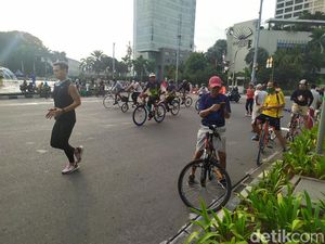 CFD Ditiadakan di Tengah Pandemi Corona, Warga Tetap Padati Bundaran HI