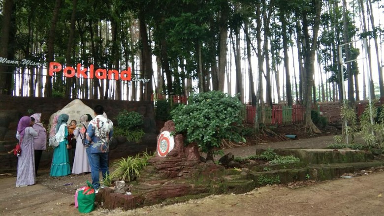 Wana Wisata Pokland salah satu destinasi wisata di Cianjur Wana Wisata Pokland salah satu destinasi wisata di Cianjur