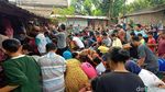 Melihat Mudun Lemah, Tradisi Bagi Bayi yang Baru Bisa Berjalan