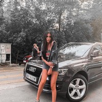 Tijana Maksimovic sendiri dikenal dengan kehidupan glamour dan suka party. Kepada media Bosnia, Tijana pernah mengaku bahwa dia datang dari keluarga kaya raya, namun diusir dari rumah karena skandal dan gosip yang sering menyertainya. Foto: dok. Instagram Tijana Maksimovic