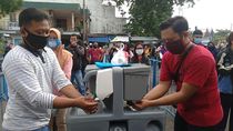 Warga Surabaya Jalani Swab dan Rapid Test di Taman Mundu, Target 500 Orang